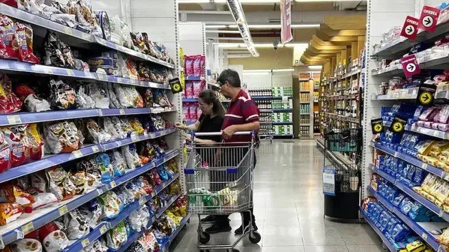 El consumo como reflejo de una economía partida y una sociedad más desigual: ¿por qué el INDEC dice que mejora?