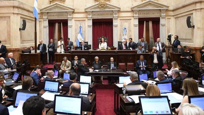 El Senado sesiona tras el revés a la ley de Tierras: cambios en desalojos, ley de Manejo del Fuego y expropiaciones
