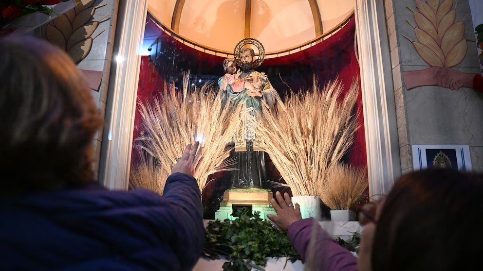 San Cayetano: nació lejos de este suelo y terminó por convertirse en uno de los símbolos religiosos más venerados de la Argentina