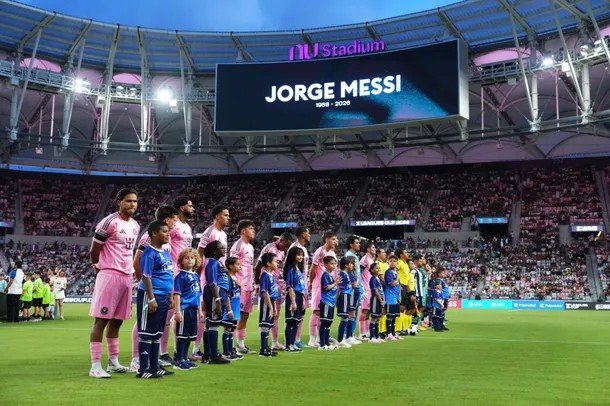 Minuto de silencio, bandera y apoyo total a Lionel Messi en Inter Miami