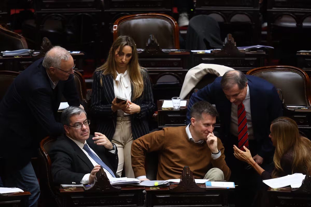 La oposición en Diputados se acerca a la mayoría y prepara una agenda que perturba a Milei: endeudamiento y discapacidad