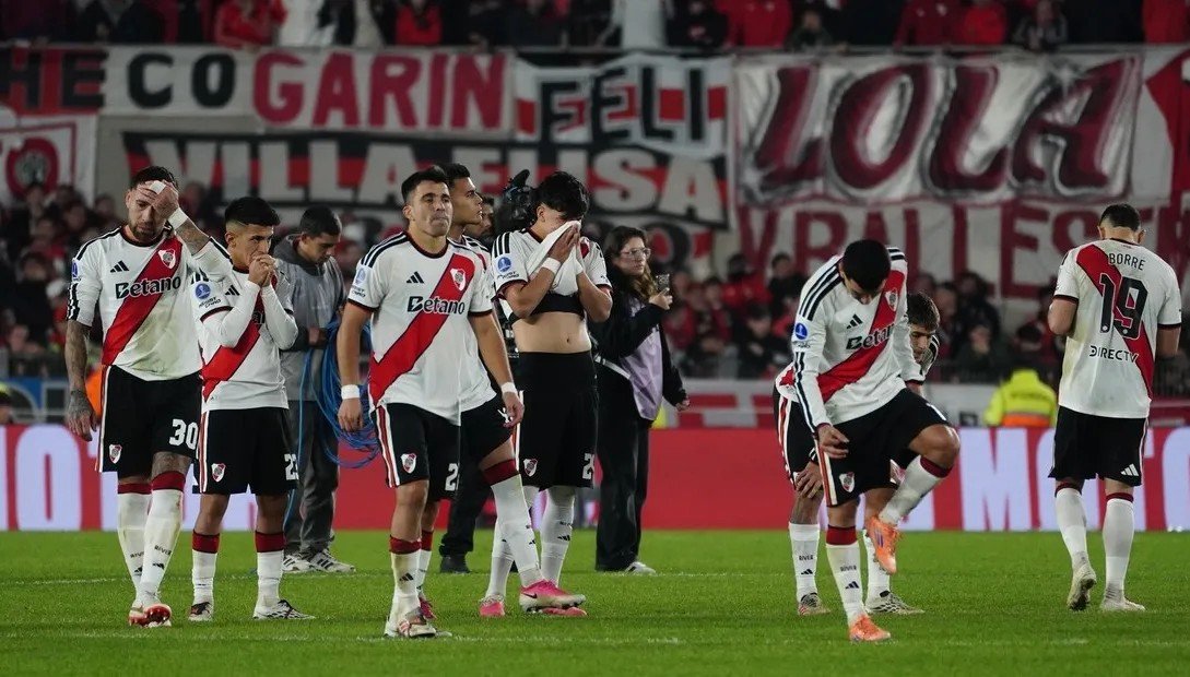 Cachetazo para River en la Copa Sudamericana: empató 1-1 con Santa Fe, pero quedó eliminado por penales