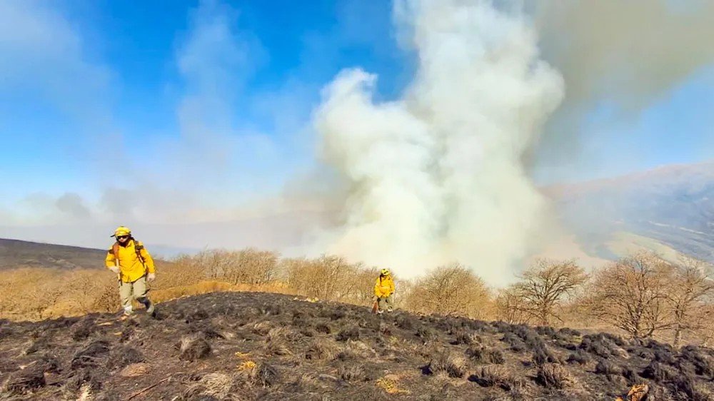 Un feroz incendio en Aconquija consumió más de 100 hectáreas