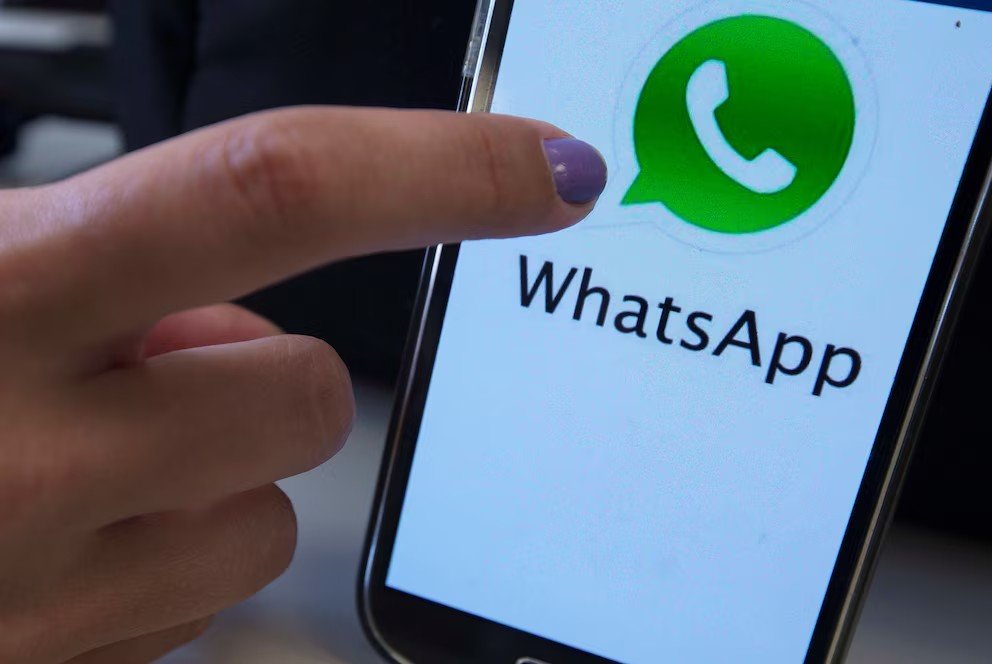 Etiquetas en estados de WhatsApp: cómo mencionar amigos de manera privada
