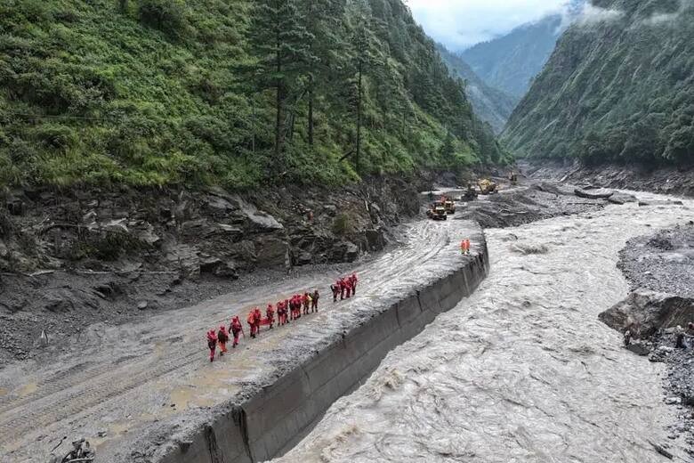 Por qué las imágenes de las inundaciones en Tíbet no se están mostrando en China y sabemos poco sobre las víctimas allí