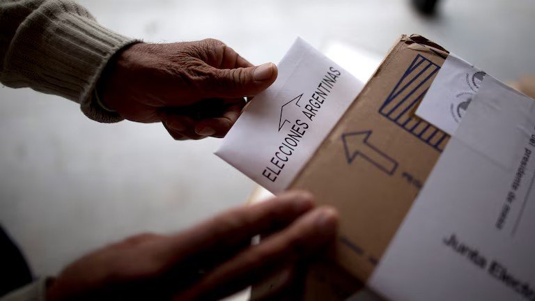 Tras otra reunión de la mesa política, el Gobierno buscará tratar la reforma electoral desde el 15 de septiembre