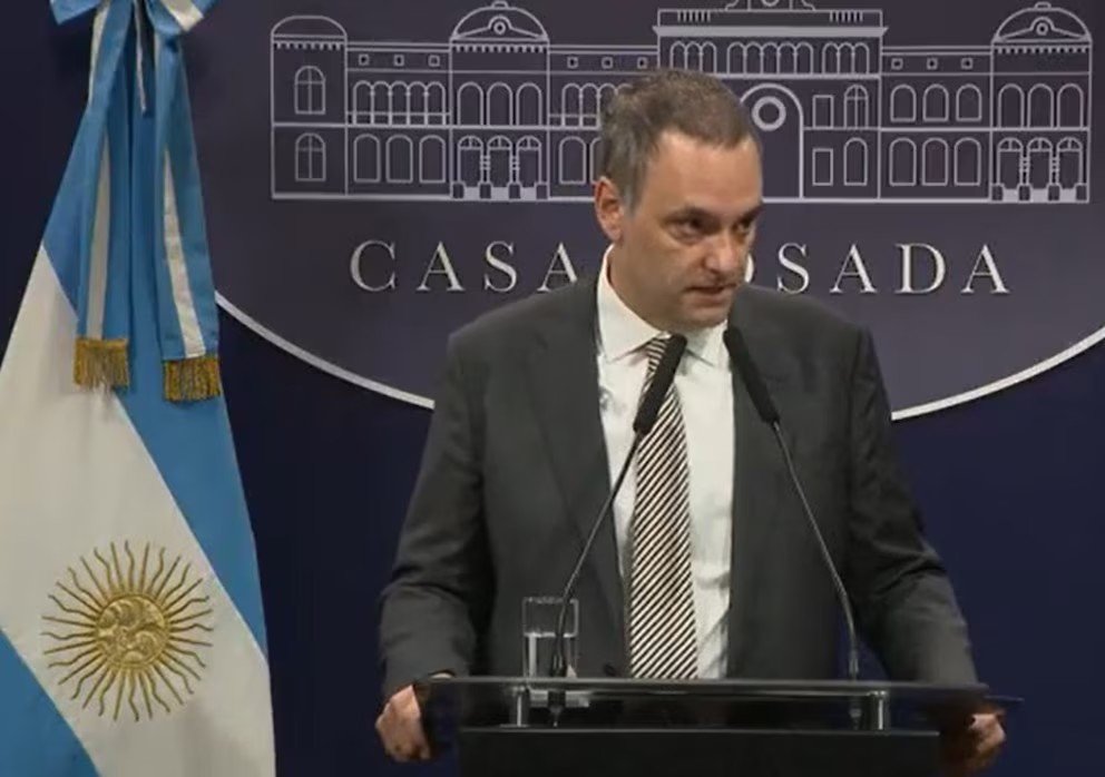 El fiscal Gerardo Pollicita pidió verificar las supuestas billeteras cripto de Manuel Adorni e investigarlo desde que cumplió 18