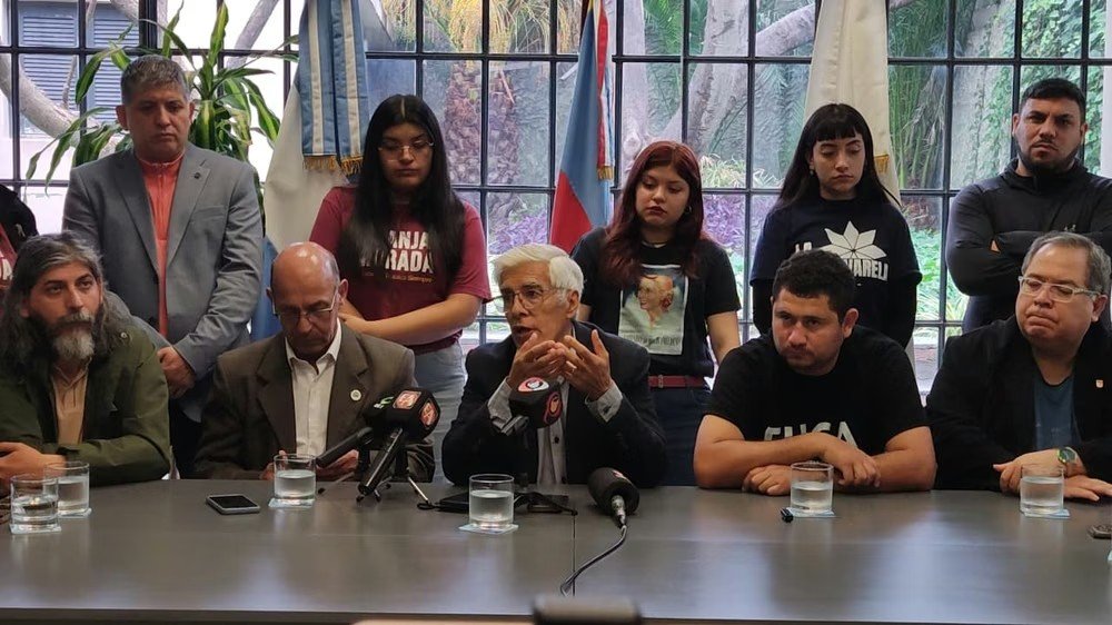 "Estamos exigiendo que este Gobierno aplique la Ley de Financiamiento Universitario ya sancionada"