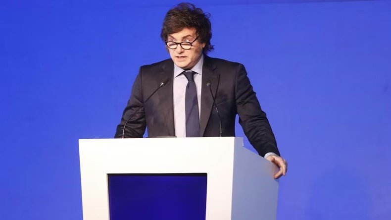Javier Milei volvió a negar que las familias tengan dificultades para llegar a fin de mes: "Desmontando operetas"