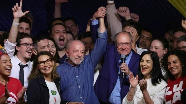 Lula celebró su victoria en el balotaje: "La elección fue una derrota del negacionismo y de la mentira"