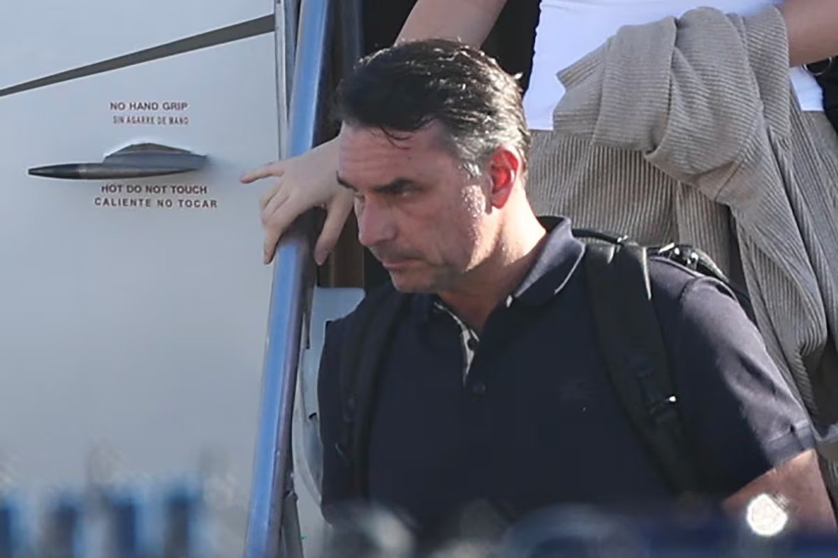 Fuga de Flávio Bolsonaro: la Justicia argentina ya investiga y ordena medidas