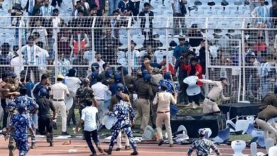 Photo of Incidentes en India durante la visita de Lionel Messi: espectadores tiraron sillas por la breve aparición del futbolista