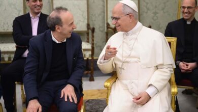 Photo of Así fue el encuentro del papa León XIV con Roberto Benigni, protagonista de “La vida es bella”, una de sus películas favoritas