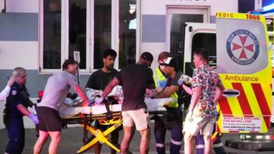Photo of Al menos diez muertos en tiroteo en playa de Sídney