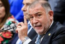 Photo of Nuevo pase: el senador Luis Juez se sumó al bloque de La Libertad Avanza