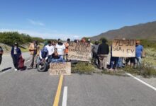 Photo of Corte en la Ruta 40 por reclamo de empleo en el sector minero