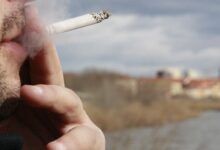 Photo of Fumar de vez en cuando no es seguro: el cigarrillo ocasional también daña el corazón y los pulmones