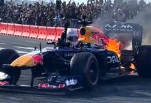 Photo of El drama que vivió un piloto de Fórmula 1: su auto se prendió fuego durante una exhibición