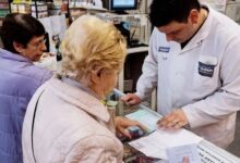 Photo of La Justicia ordenó restituir los medicamentos gratis que les había quitado Javier Milei a miles de jubilados