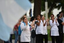 Photo of Los gremios docentes rechazaron la propuesta de $850.000 de salario mínimo