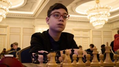 Photo of Qué significa el título de gran maestro del ajedrez que busca alcanzar el argentino Faustino Oro a los 12 años