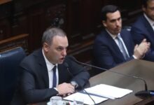 Photo of Un Manuel Adorni guionado expuso en Diputados: show de Javier Milei en la previa y pocas explicaciones