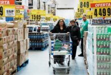 Photo of El consumo masivo no para de caer: se hundió un 5,1% en marzo y sufrió la mayor contracción en 14 meses