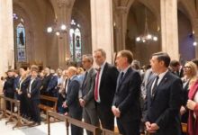 Photo of Manuel Adorni y Axel Kicillof coincidieron en la misa en homenaje al papa Francisco en la Basílica de Luján