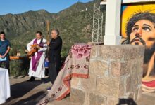 Photo of La Unidad Regional N° 3 Belén participó del Vía Crucis en el Cerrito de la Cruz