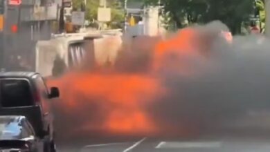 Photo of Impactante video: un vehículo explota frente al Toro de Wall Street en Nueva York