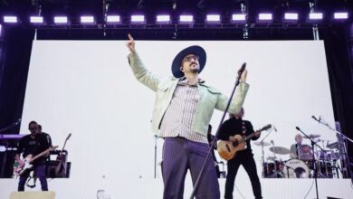 Photo of Abel Pintos cerró los festejos por el Día de la Bandera y homenajeó al Indio Solari