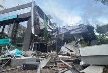 Photo of Edificios colapsados y pánico: los impactantes videos del fuerte terremoto que sacudió Venezuela