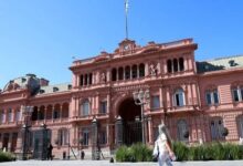Photo of En Casa Rosada apuestan a que sale Manuel Adorni y entra Diego Santilli