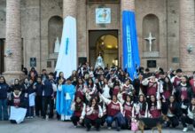 Photo of Alumnos rindieron un emotivo homenaje a la Virgen de Belén en las fiestas patronales