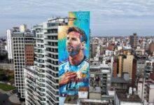 Photo of En plena definición del Mundial, el mural gigante de Messi vuelve a lucirse en Rosario: cuánto vale comprar un departamento en esa cuadra