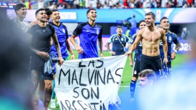 Photo of Las Malvinas son Argentinas: la bandera que mostraron los jugadores de la Selección Argentina