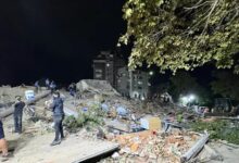 Photo of A 12 días del terremoto en Venezuela: rescataron con vida a una mujer y tres menores atrapados por los escombros